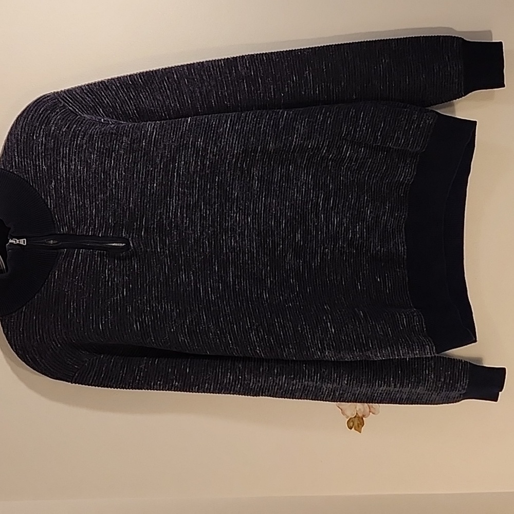 Rorie Whelan Men's shirt/sweatshirt  sz Medium